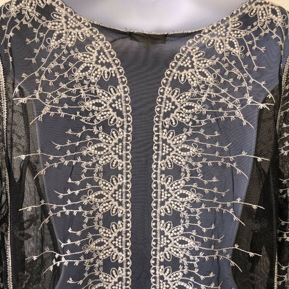 Capri Size Large Sheer Beautifully Embroidered Black Long Sleeve Long Line Top - Picture 5 of 11